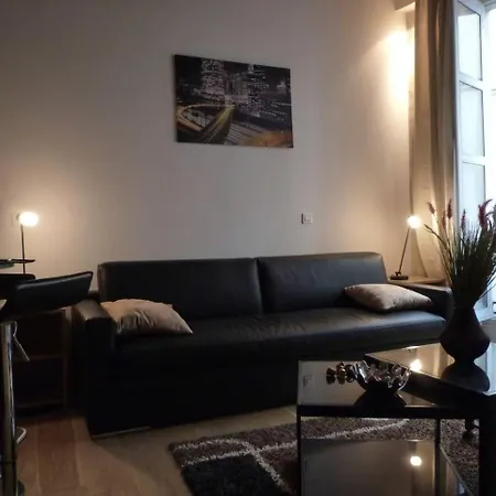 Apartment St Sulpice