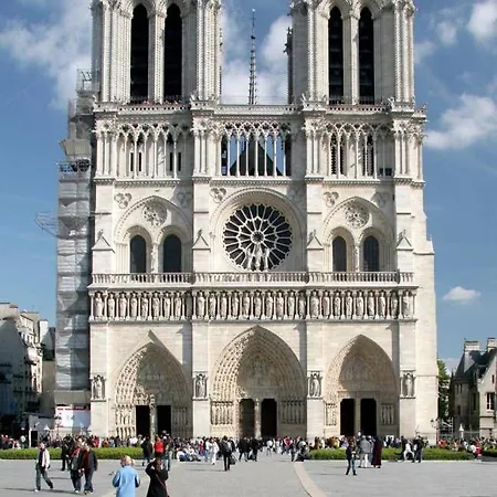Apartment St Sulpice