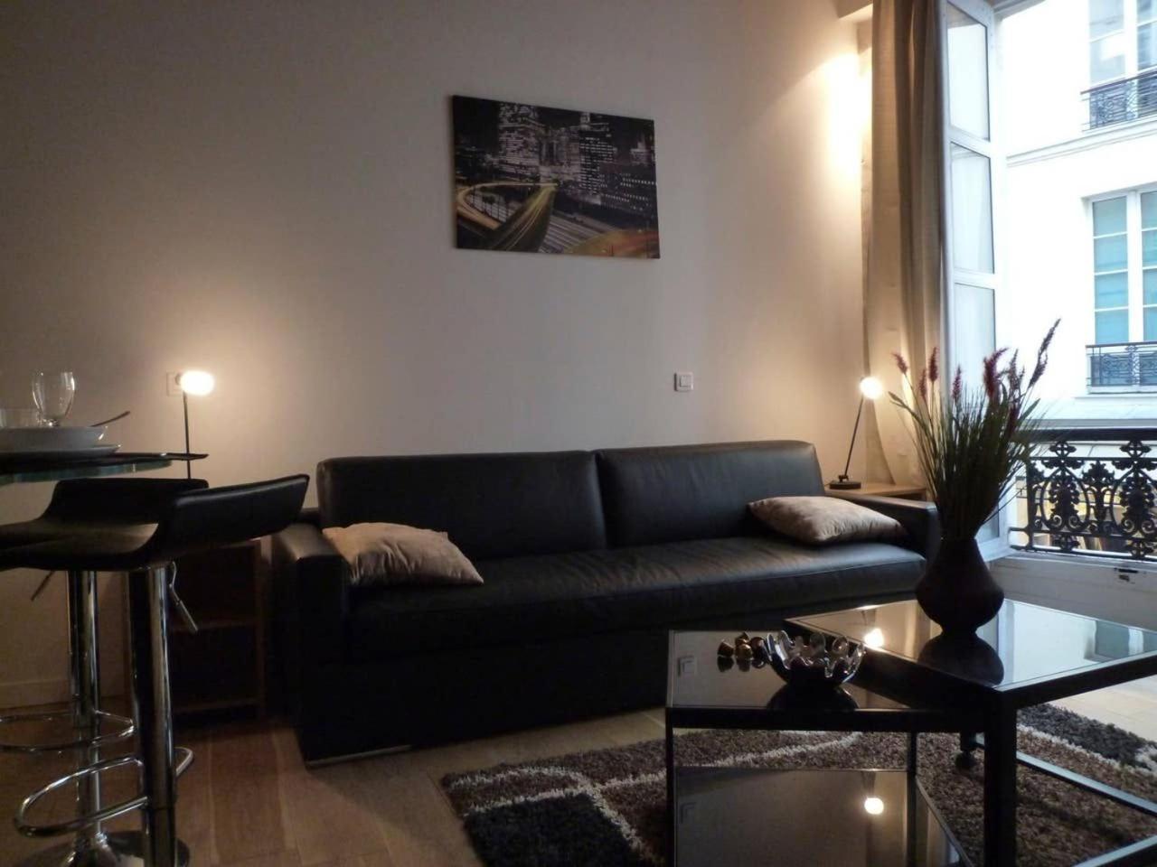 Apartment St Sulpice